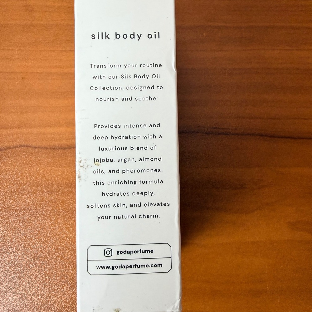 GODA Silk Body Oil Pheromone Infused Vanilla Amber 50ml 1.7oz NIB - Picture 5 of 5